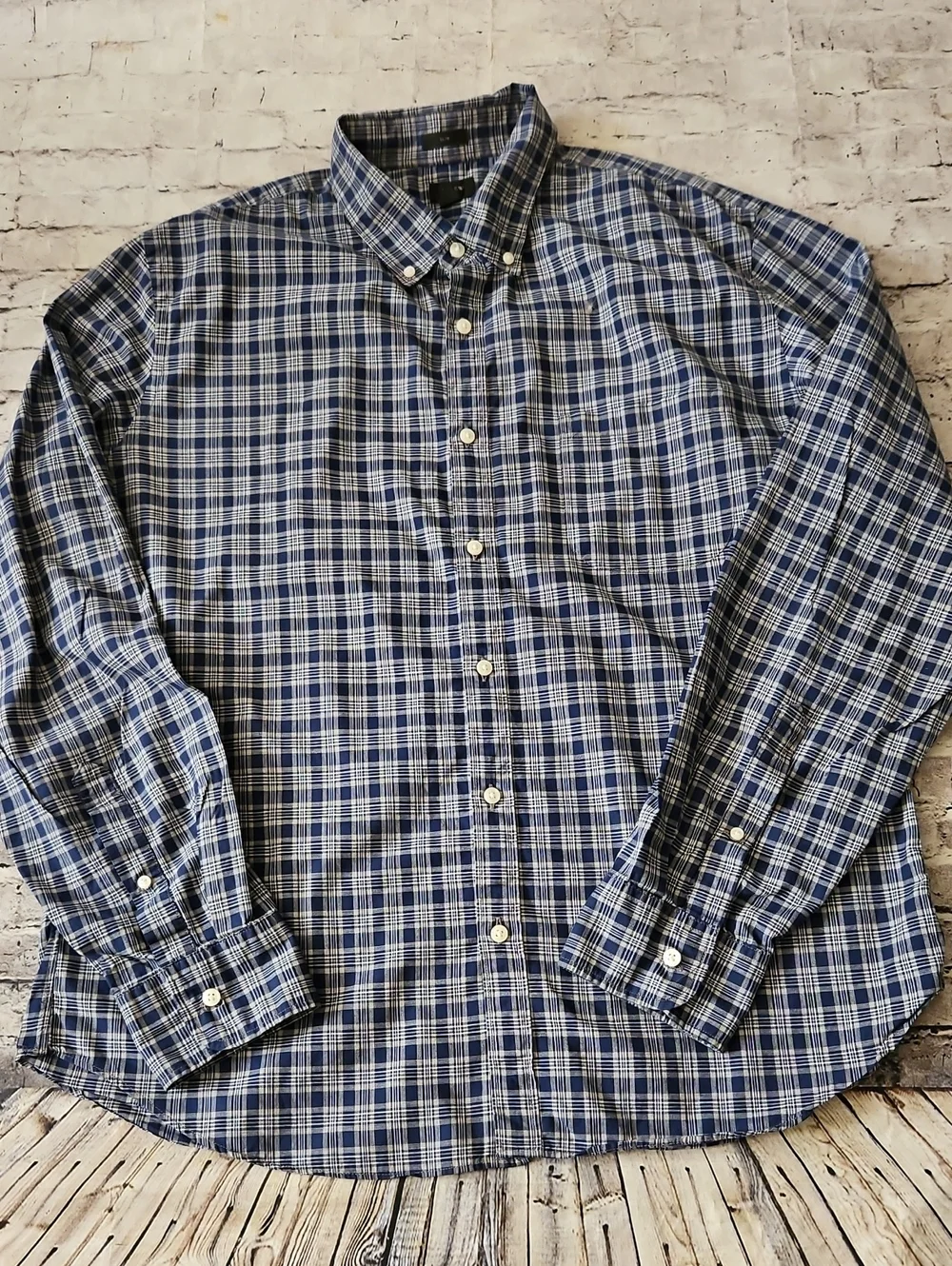 J. Crew Slim Navy and White Plaid Button-Down Shirt Size XL